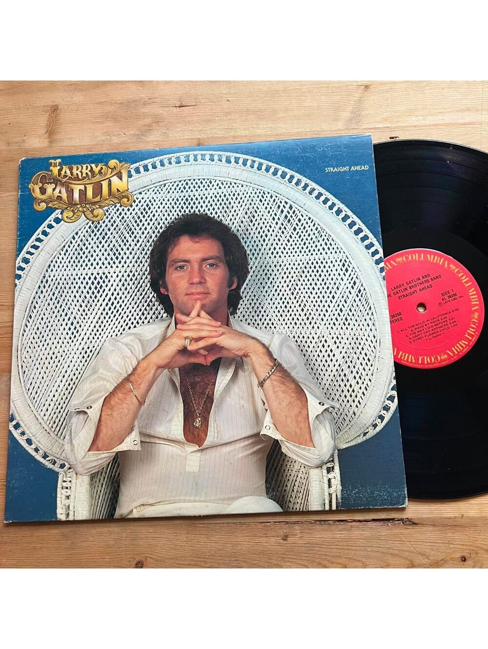 Larry Gatlin - Straight Ahead 33rpm VG+ VR15